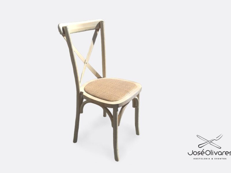 Silla Crossback decapada en alquiler