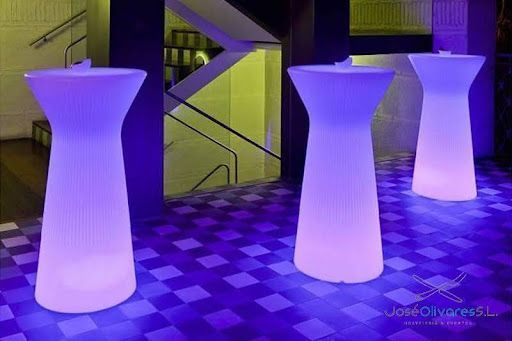 alquiler de mobiliario para bodas chill out