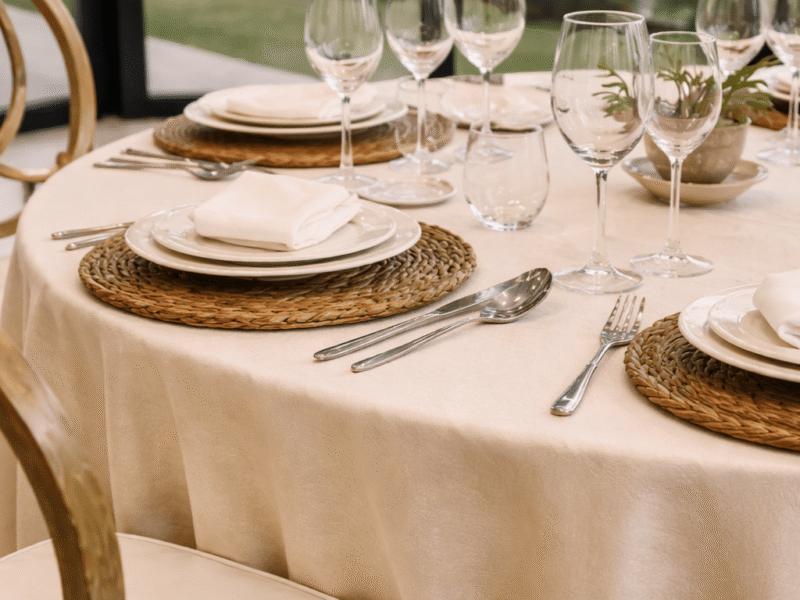Mantel_Redondo_Crema_Vintage