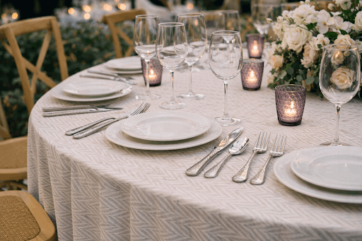 cubertería y mantelería eventos